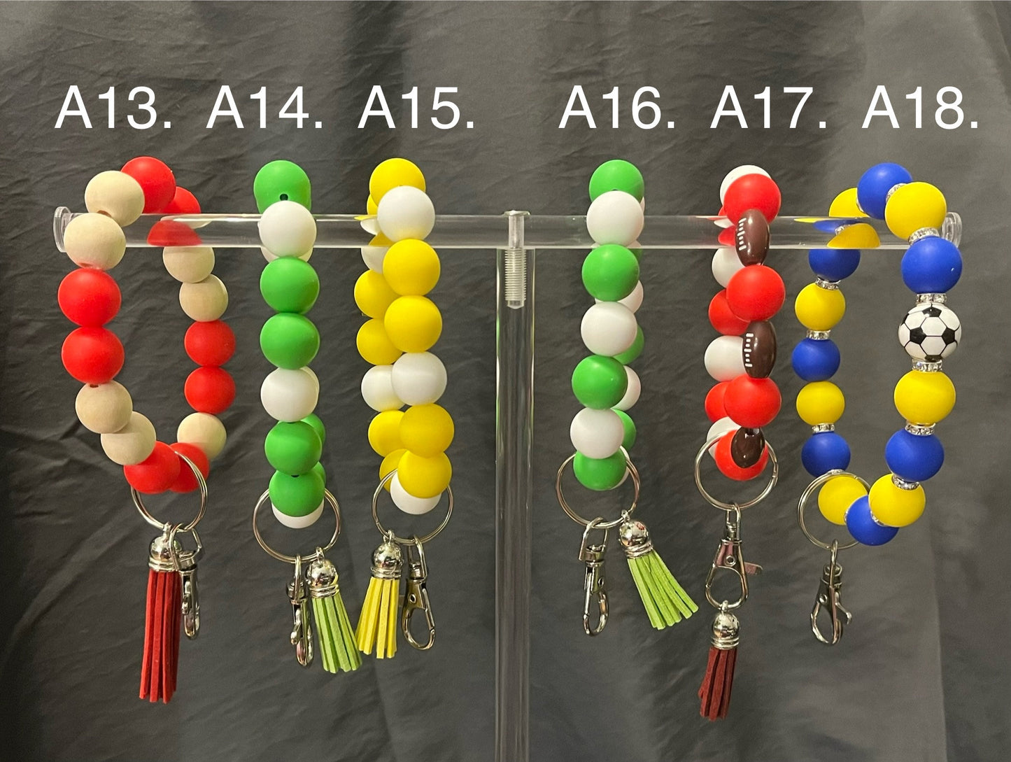 Elegance at Your Fingertips: Stylish Silicon Wristlet Keychain for On-the-Go Convenience!