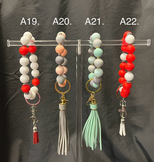 Elegance at Your Fingertips: Stylish Silicon Wristlet Keychain for On-the-Go Convenience!